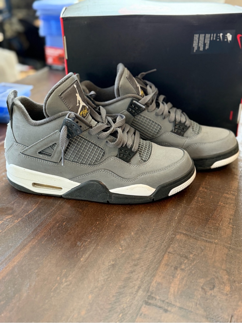 2019 Nike Air Jordan 4 Retro in the iconic "Cool Grey" 9M
